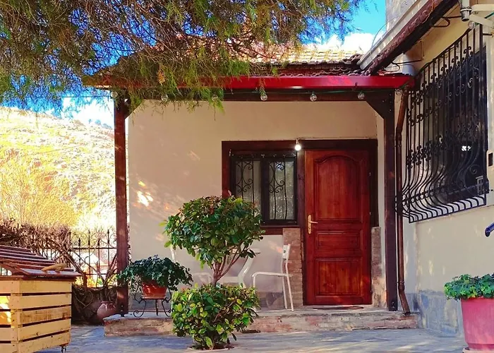 Το Πέτρινο Σπιτάκι