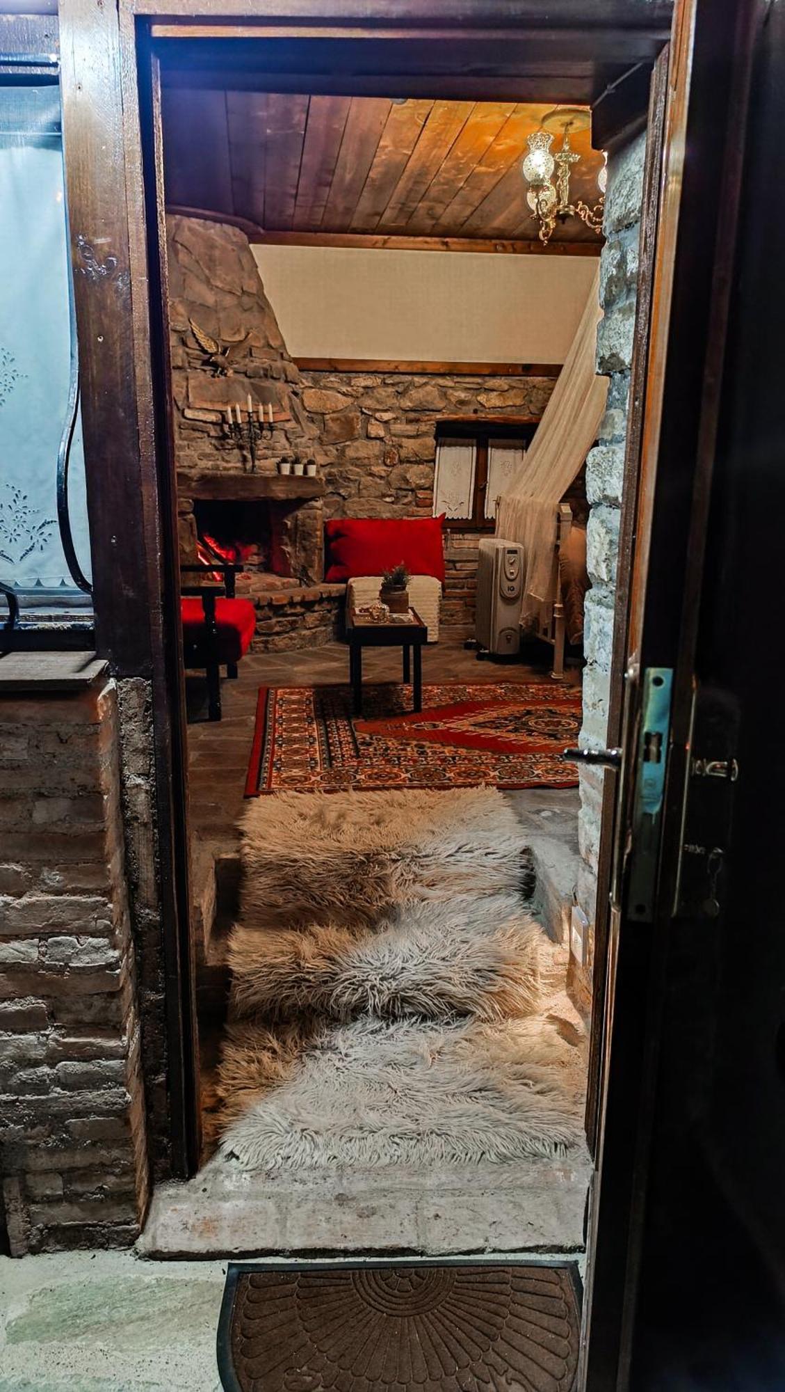 το πέτρινο σπιτάκι Apartment *